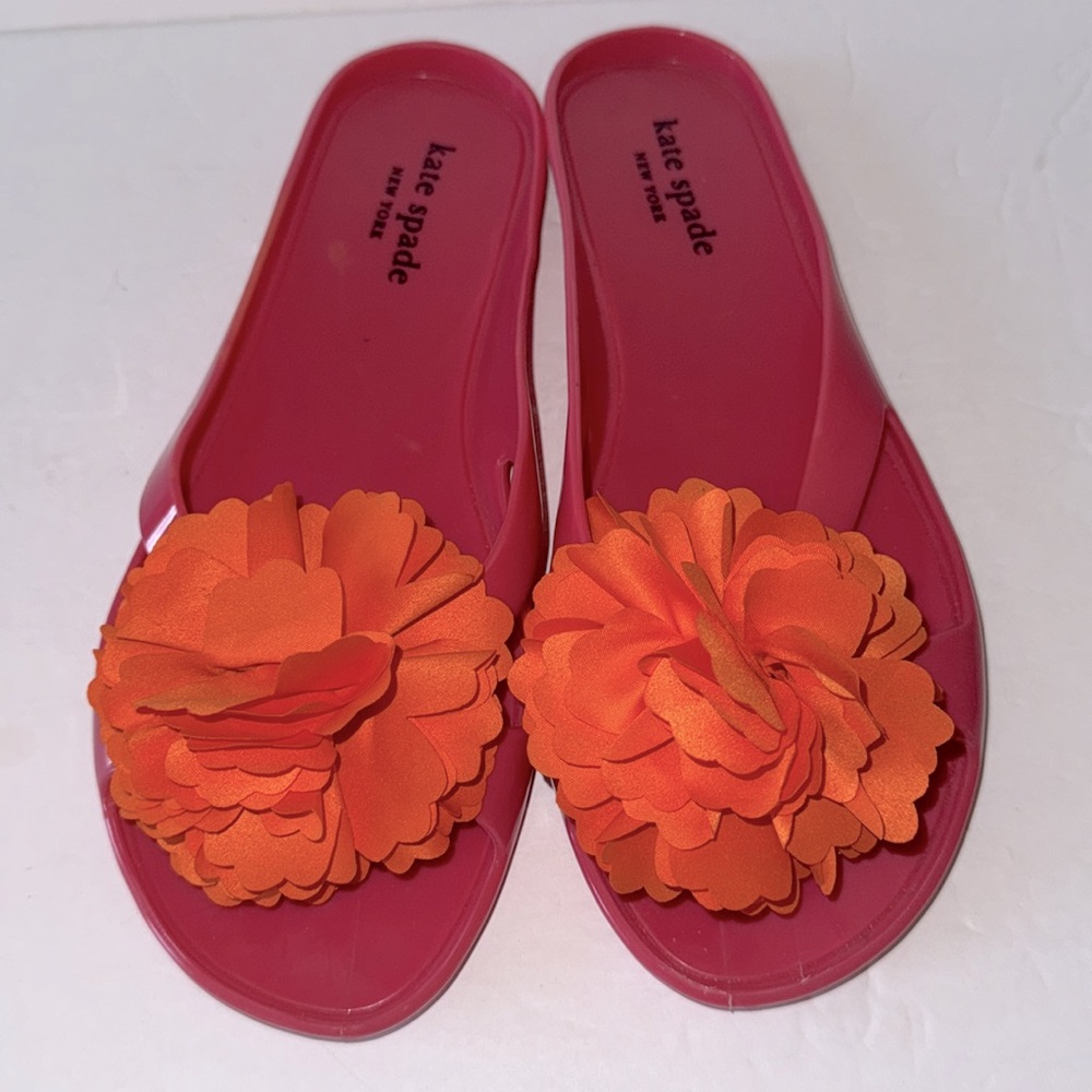 Kate Spade bright pink Jelly thongs with bright orange flower ladies  9 flats